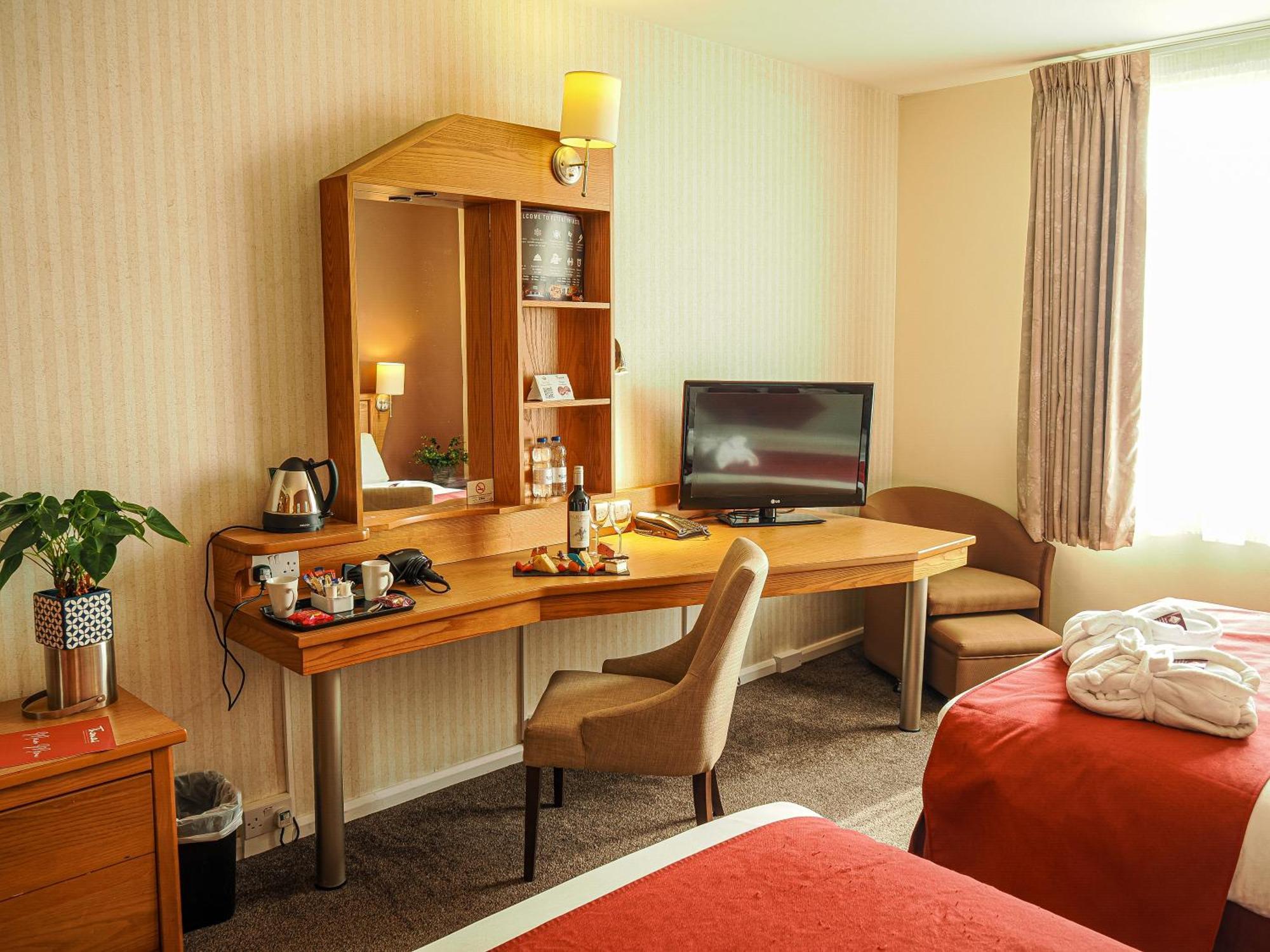 Hotel Future Bay