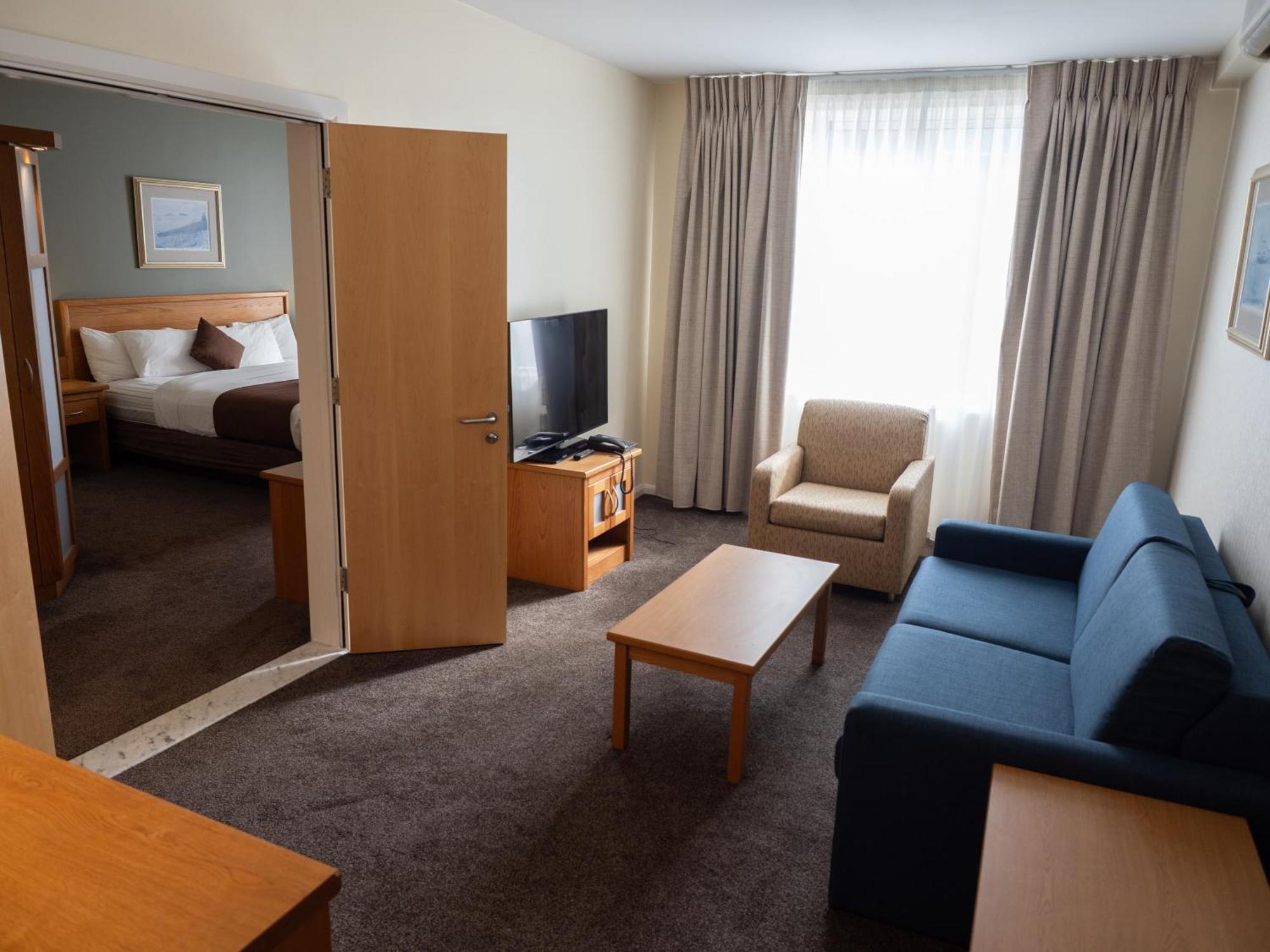 Future Bay 4* Cardiff